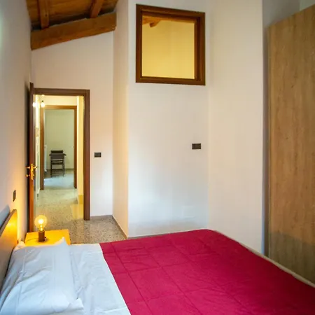 Ferienhaus Casa Nel Borgo -affitti Brevi Italia *