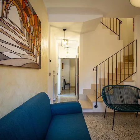 Casa Nel Borgo -affitti Brevi Italia